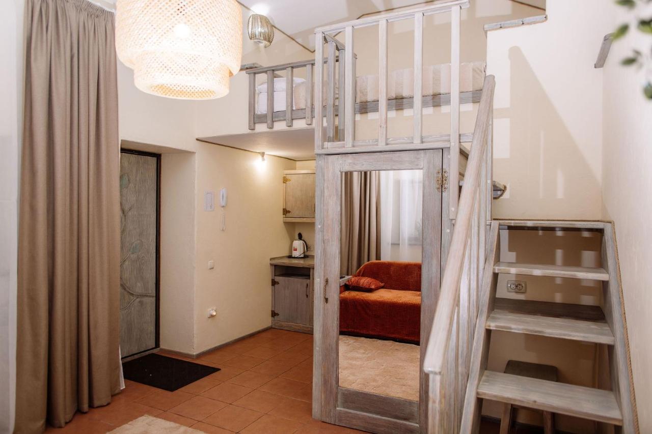 Veselyj Zajets Hotel Pirnove ภายนอก รูปภาพ
