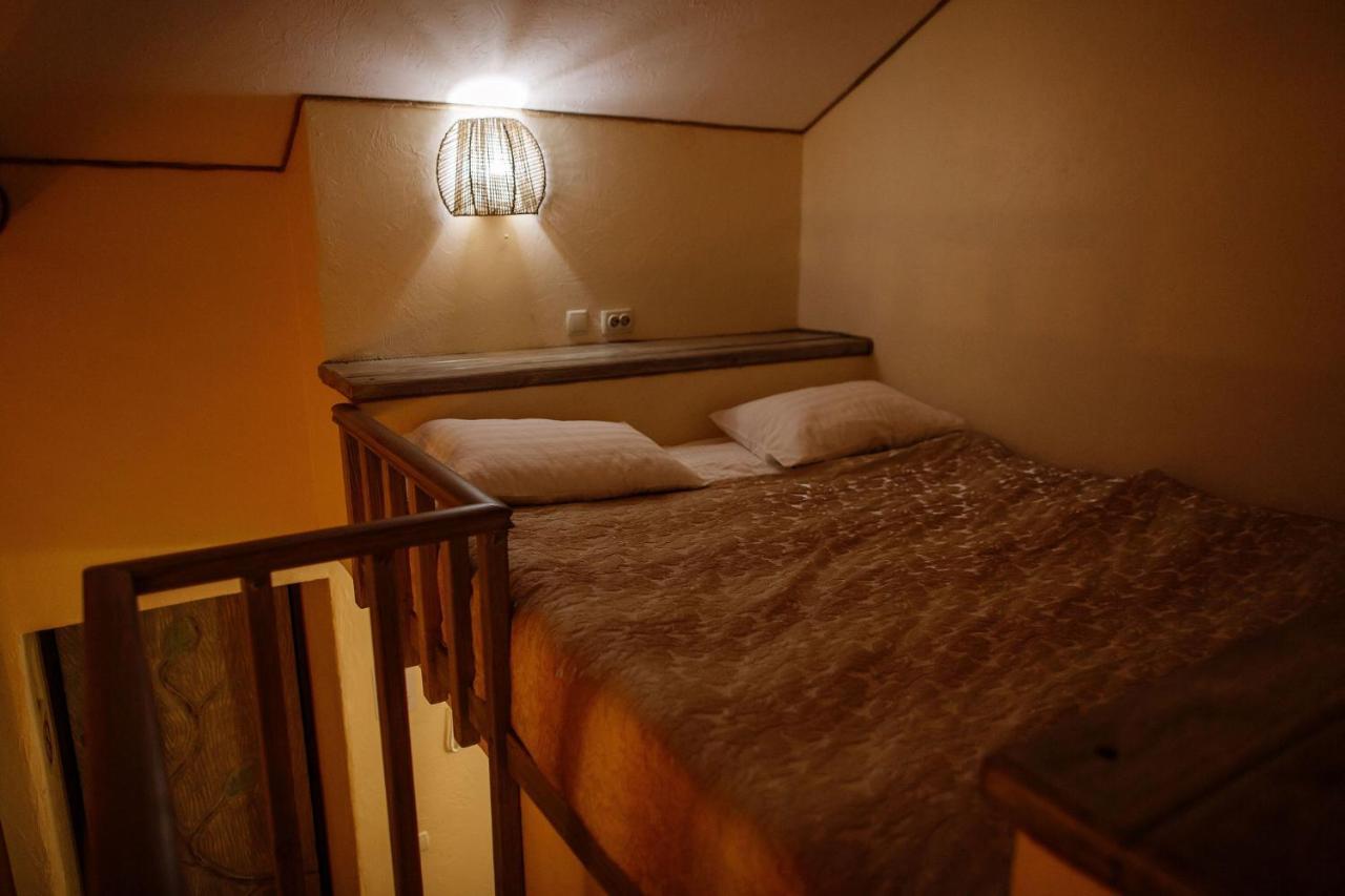 Veselyj Zajets Hotel Pirnove ภายนอก รูปภาพ